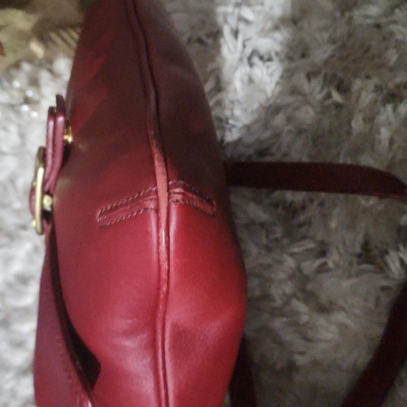 Coach Legacy Flap crossbody messenger handbag in red leather, style number 9592. - Picture 5 of 7